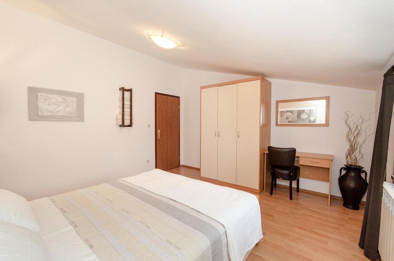 Apartments Villa Amfora Rovinj Buitenkant foto