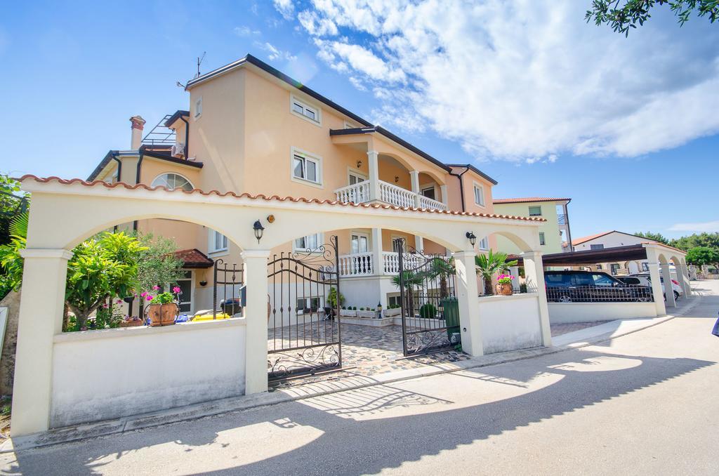 Apartments Villa Amfora Rovinj Buitenkant foto